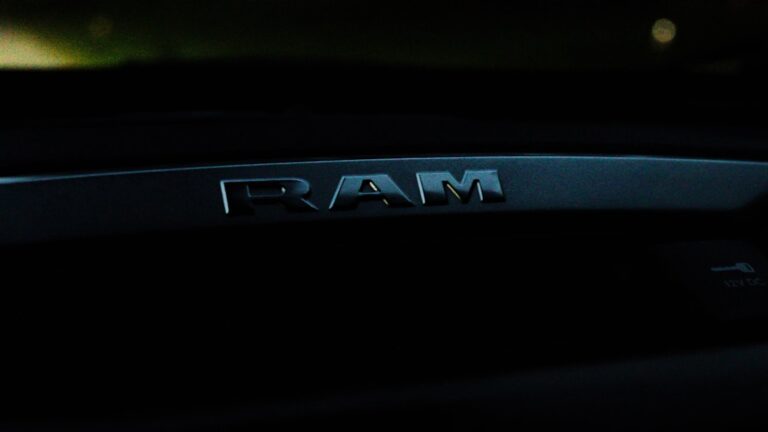How to Choose the Right Accessories for Your Car